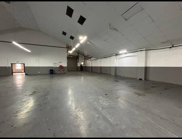 1,054M² FACTORY TO LET IN ATLAS GARDENS